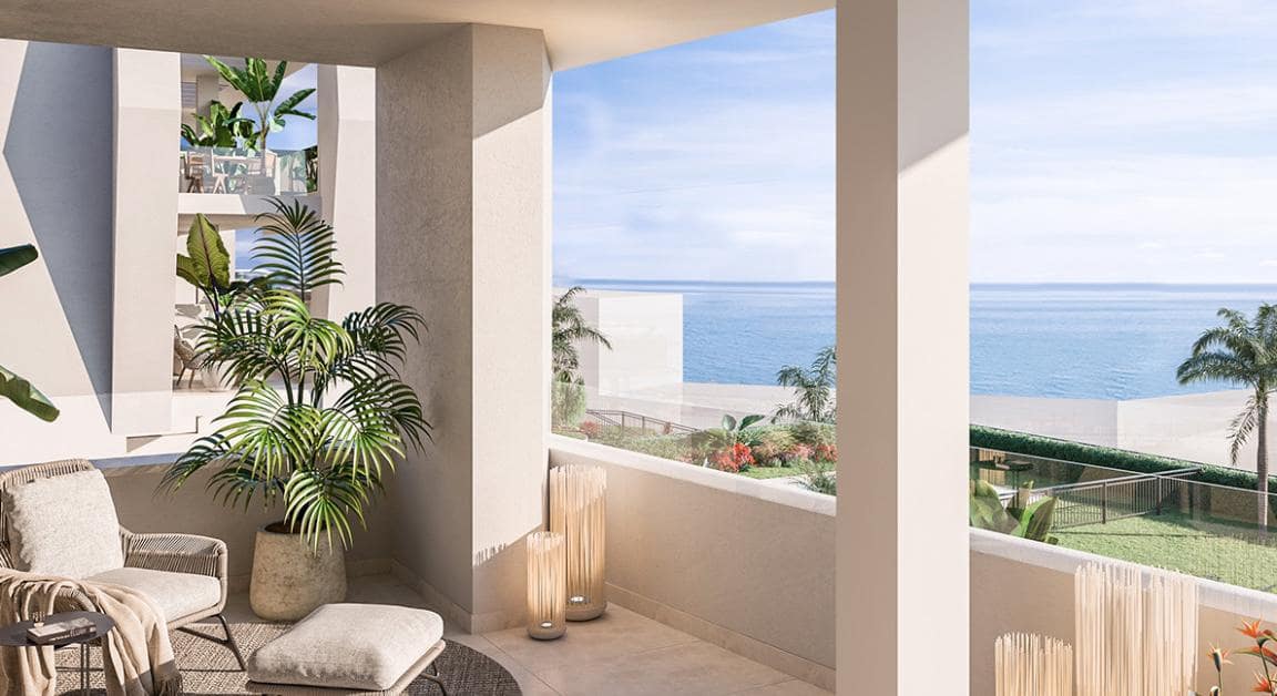Apartamento de 2 habitaciones en Fuengirola en venta con piscina garaje - 398.000 € (Ref: 10002150)