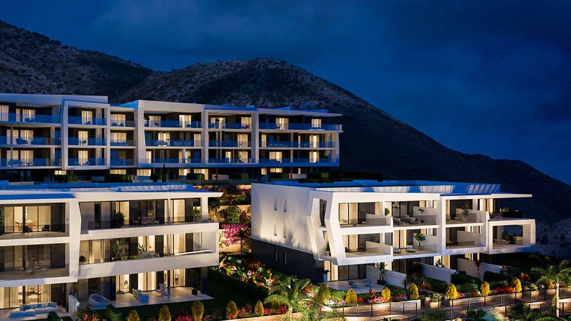 Apartamento de 2 habitaciones en Fuengirola en venta con piscina garaje - 398.000 € (Ref: 10002150)