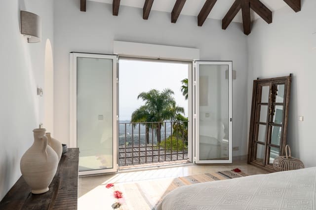 6 sypialnia Willa na sprzedaż w Marbella z basenem garażem - 4 000 000 € (Ref: 10002157)