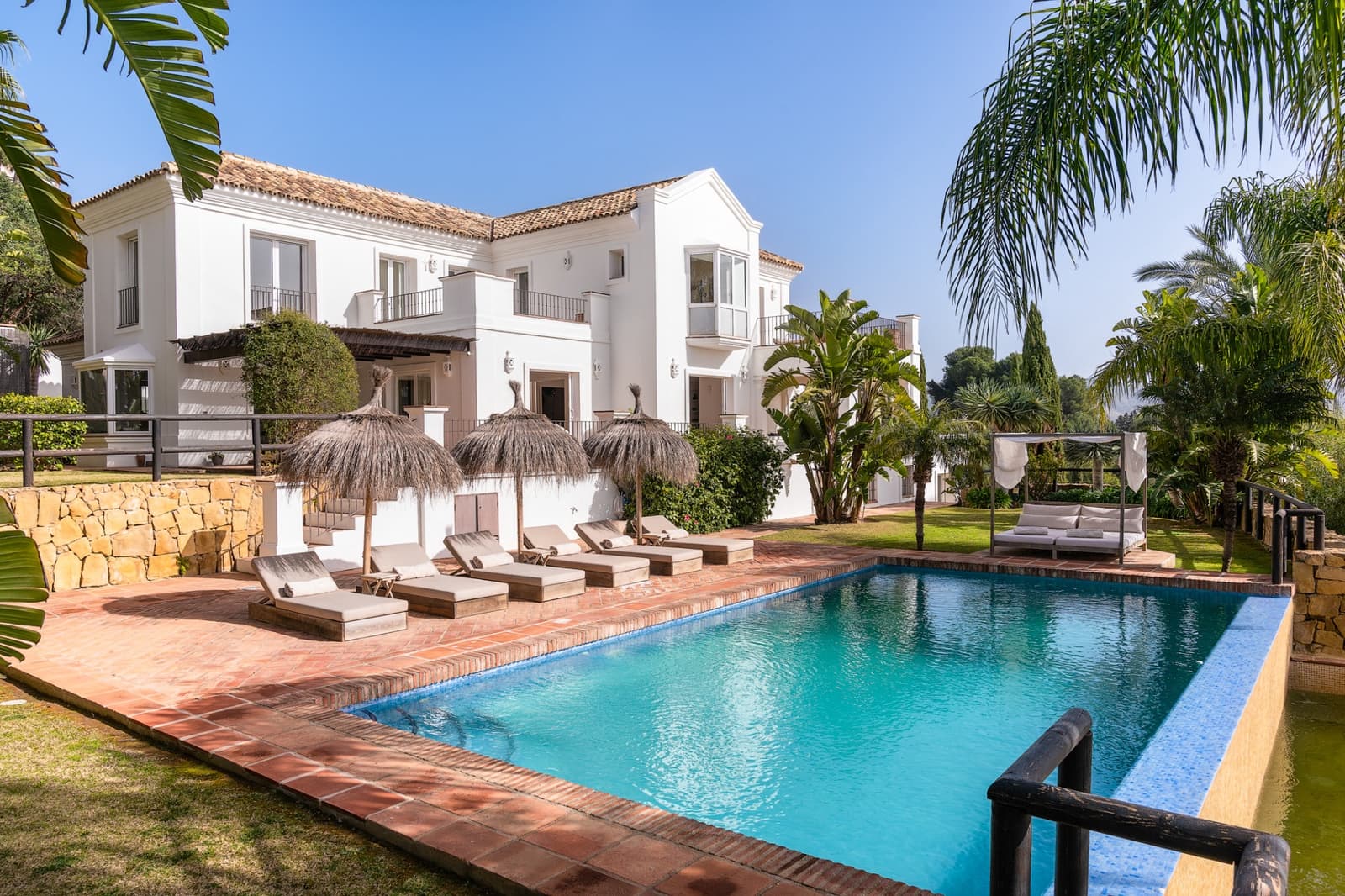 6 sypialnia Willa na sprzedaż w Marbella z basenem garażem - 4 000 000 € (Ref: 10002157)
