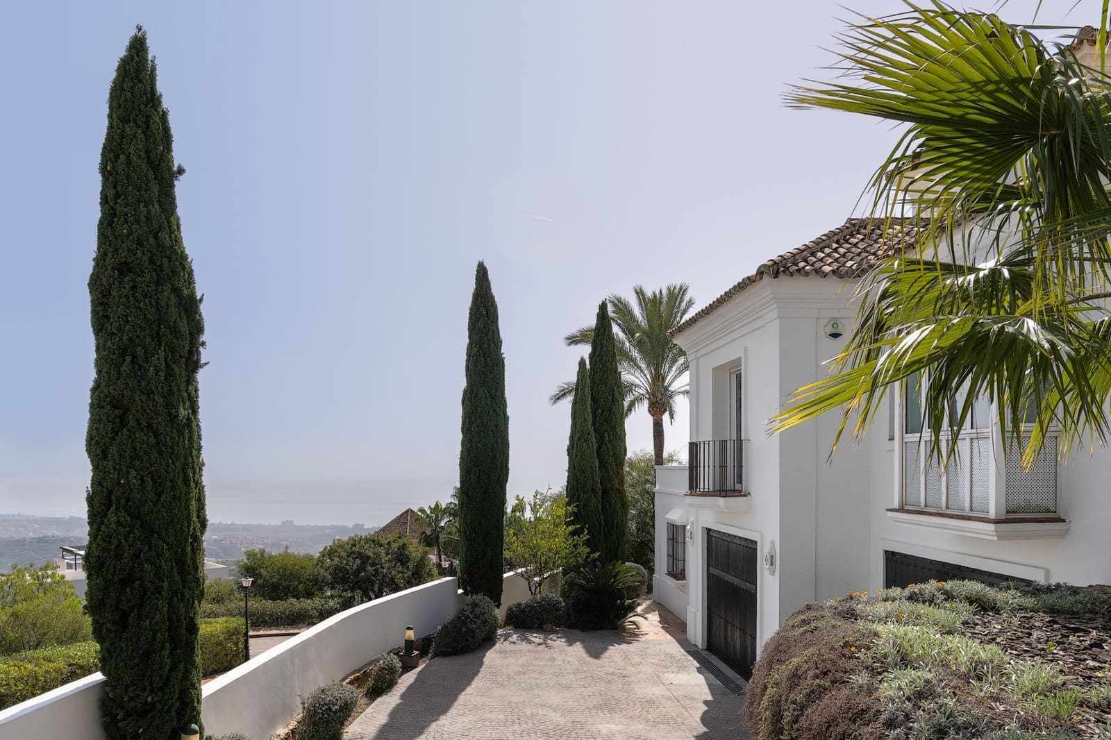 6 sypialnia Willa na sprzedaż w Marbella z basenem garażem - 4 000 000 € (Ref: 10002157)