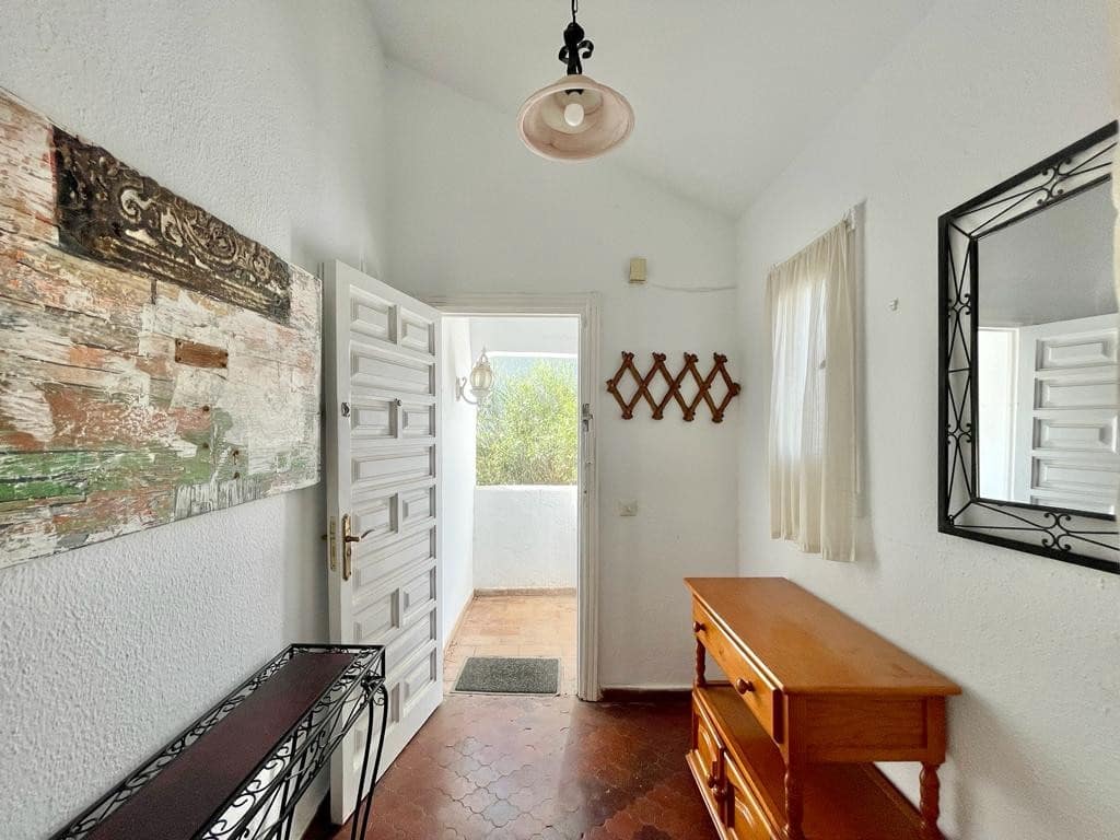 2 sovrum Lägenhet till salu i Marbella med pool - 350 000 € (Ref: 10002159)