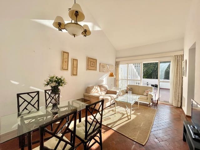 2 sovrum Lägenhet till salu i Marbella med pool - 350 000 € (Ref: 10002159)