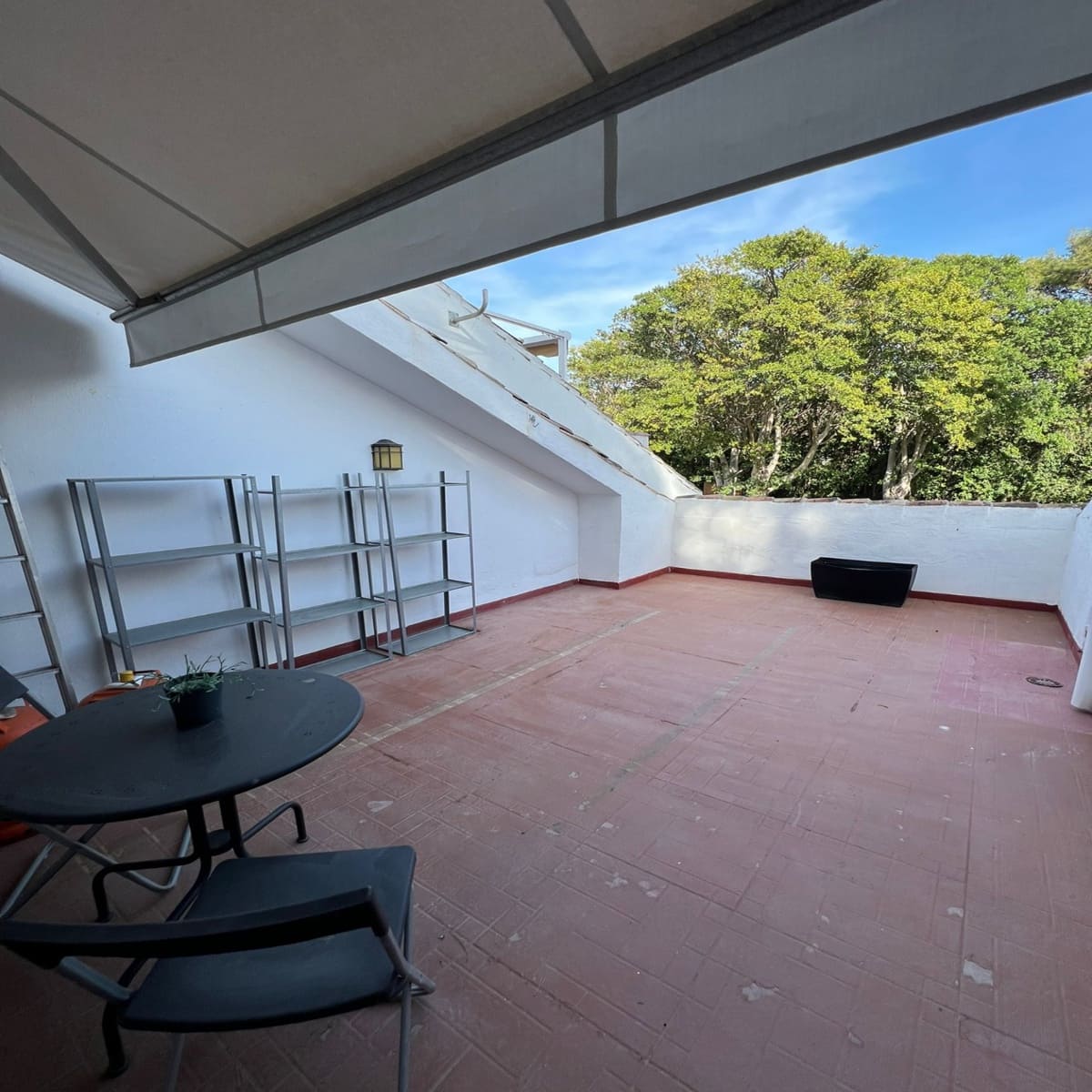 2 sovrum Lägenhet till salu i Marbella med pool - 350 000 € (Ref: 10002159)