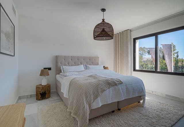 5 soveværelse Villa til salg i Marbella med swimmingpool - € 2.295.000 (Ref: 10002160)
