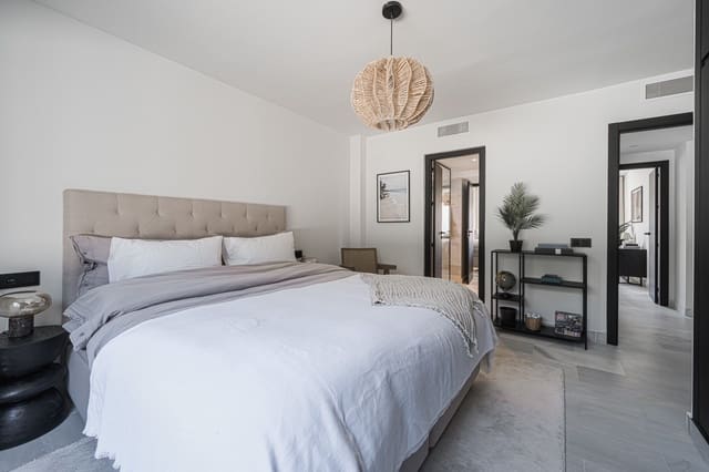 5 soveværelse Villa til salg i Marbella med swimmingpool - € 2.295.000 (Ref: 10002160)