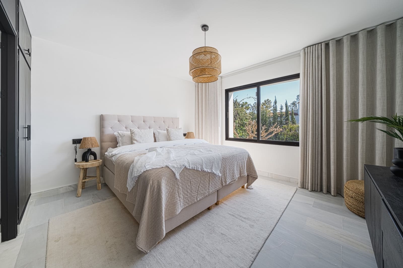 5 soveværelse Villa til salg i Marbella med swimmingpool - € 2.295.000 (Ref: 10002160)