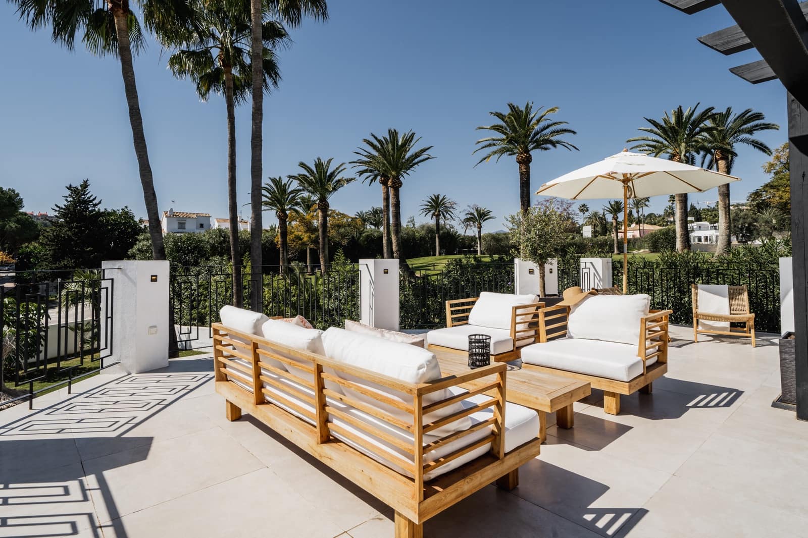 5 soveværelse Villa til salg i Marbella med swimmingpool - € 2.295.000 (Ref: 10002160)