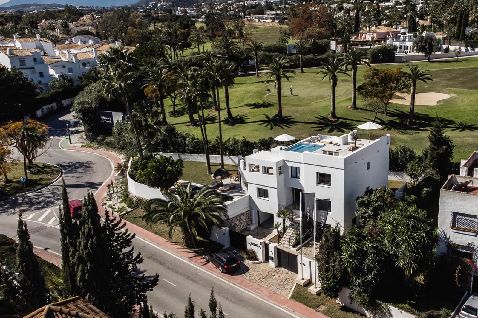 5 soveværelse Villa til salg i Marbella med swimmingpool - € 2.295.000 (Ref: 10002160)