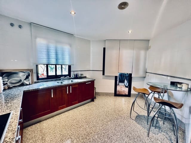 3 sovrum Lägenhet till salu i Marbella med pool garage - 535 000 € (Ref: 10002163)
