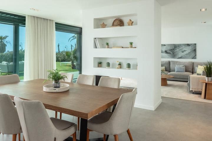 5 soveværelse Villa til salg i Estepona med swimmingpool garage - € 4.900.000 (Ref: 10002164)