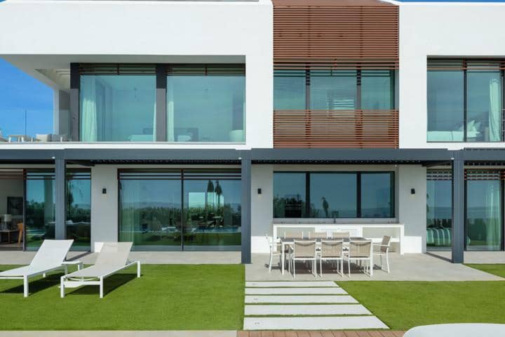 5 soveværelse Villa til salg i Estepona med swimmingpool garage - € 4.900.000 (Ref: 10002164)