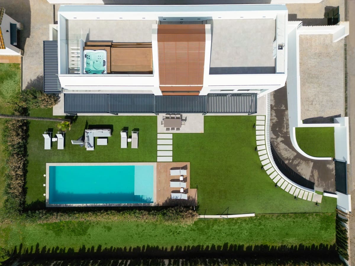 5 soveværelse Villa til salg i Estepona med swimmingpool garage - € 4.900.000 (Ref: 10002164)