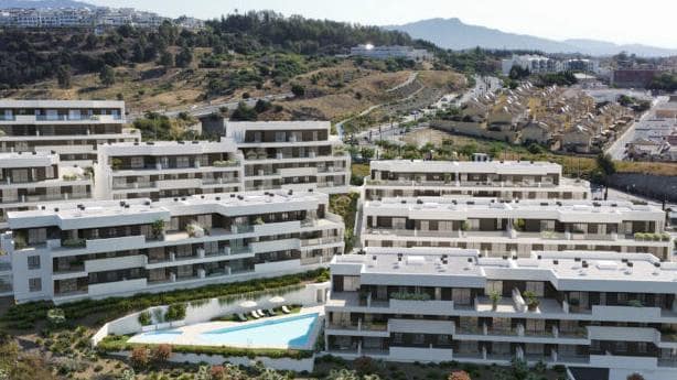 2 soverom Leilighet til salgs i Estepona med svømmebasseng garasje - € 307 000 (Ref: 10002166)