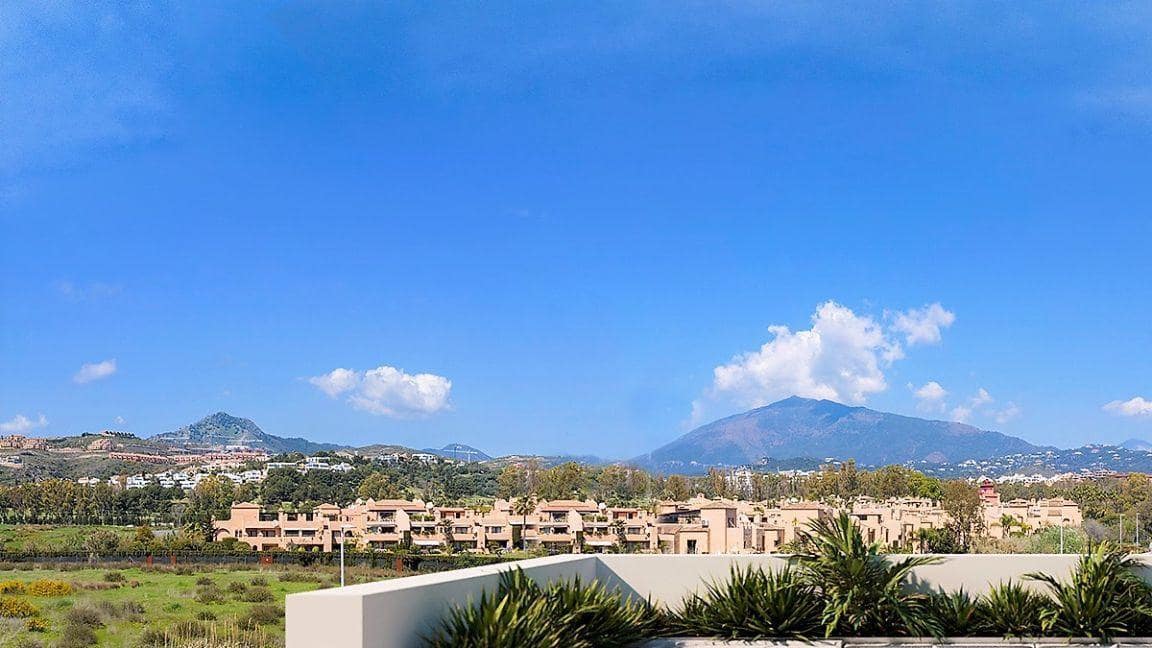 3 quarto Moradia para venda em Marbella com piscina garagem - 545 000 € (Ref: 10002169)