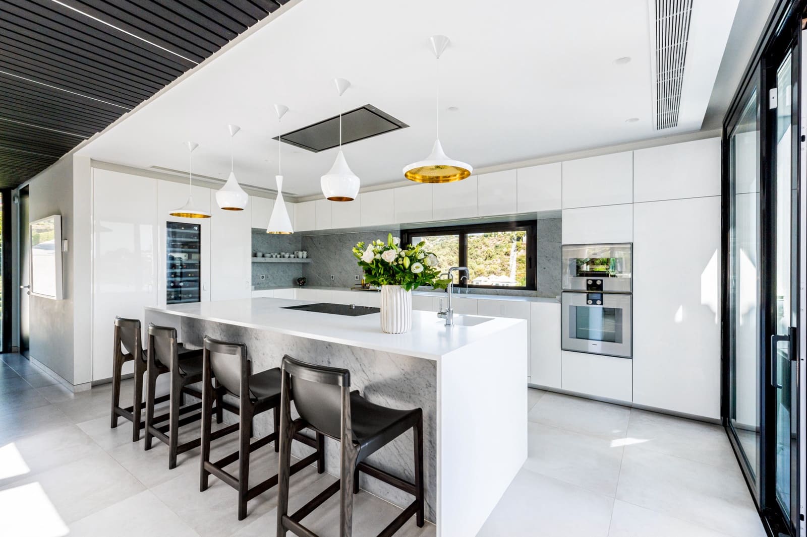 5 slaapkamer Villa te koop in Marbella met zwembad garage - € 6.750.000 (Ref: 10002171)