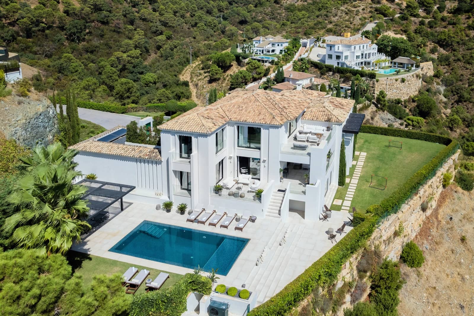 5 slaapkamer Villa te koop in Marbella met zwembad garage - € 6.750.000 (Ref: 10002171)