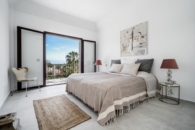 5 sovrum Villa till salu i Marbella med pool garage - 2 795 000 € (Ref: 10002173)