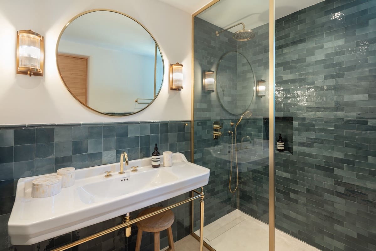 6 soverom Villa til salgs i El Madronal med svømmebasseng garasje - € 4 500 000 (Ref: 10002174)
