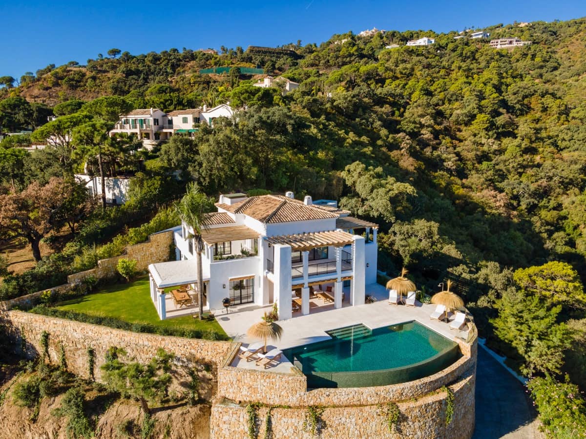 6 soverom Villa til salgs i El Madronal med svømmebasseng garasje - € 4 500 000 (Ref: 10002174)