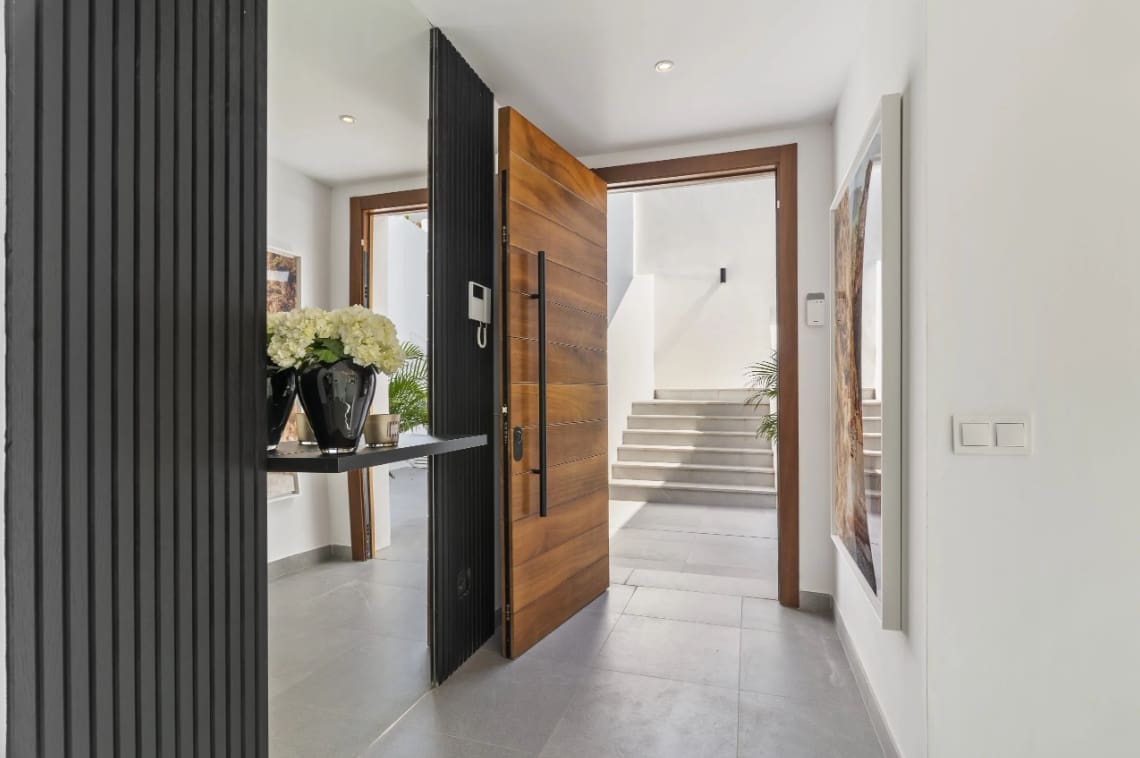 5 soverom Villa til salgs i Marbella med svømmebasseng garasje - € 2 495 000 (Ref: 10002175)