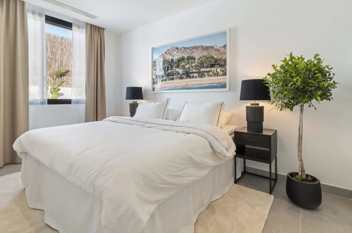 5 soverom Villa til salgs i Marbella med svømmebasseng garasje - € 2 495 000 (Ref: 10002175)