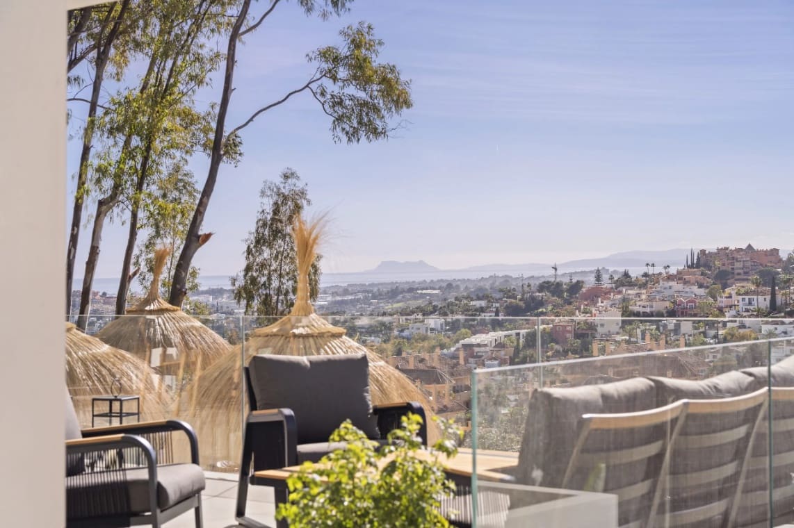 5 soverom Villa til salgs i Marbella med svømmebasseng garasje - € 2 495 000 (Ref: 10002175)