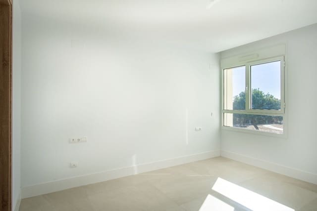 3 sypialnia Apartament na sprzedaż w Marbella z basenem garażem - 499 000 € (Ref: 10002176)
