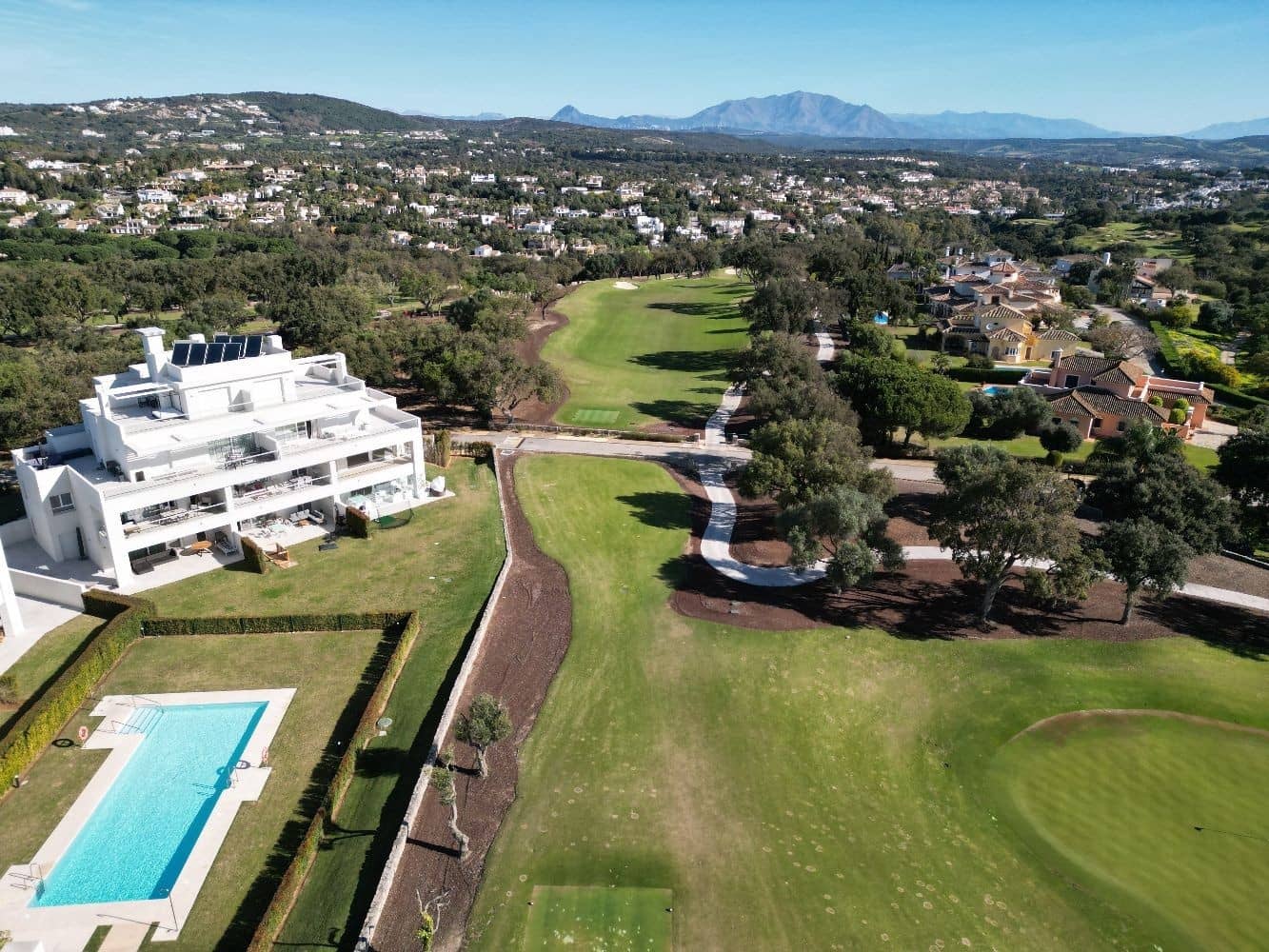 3 sypialnia Apartament na sprzedaż w Marbella z basenem garażem - 499 000 € (Ref: 10002176)