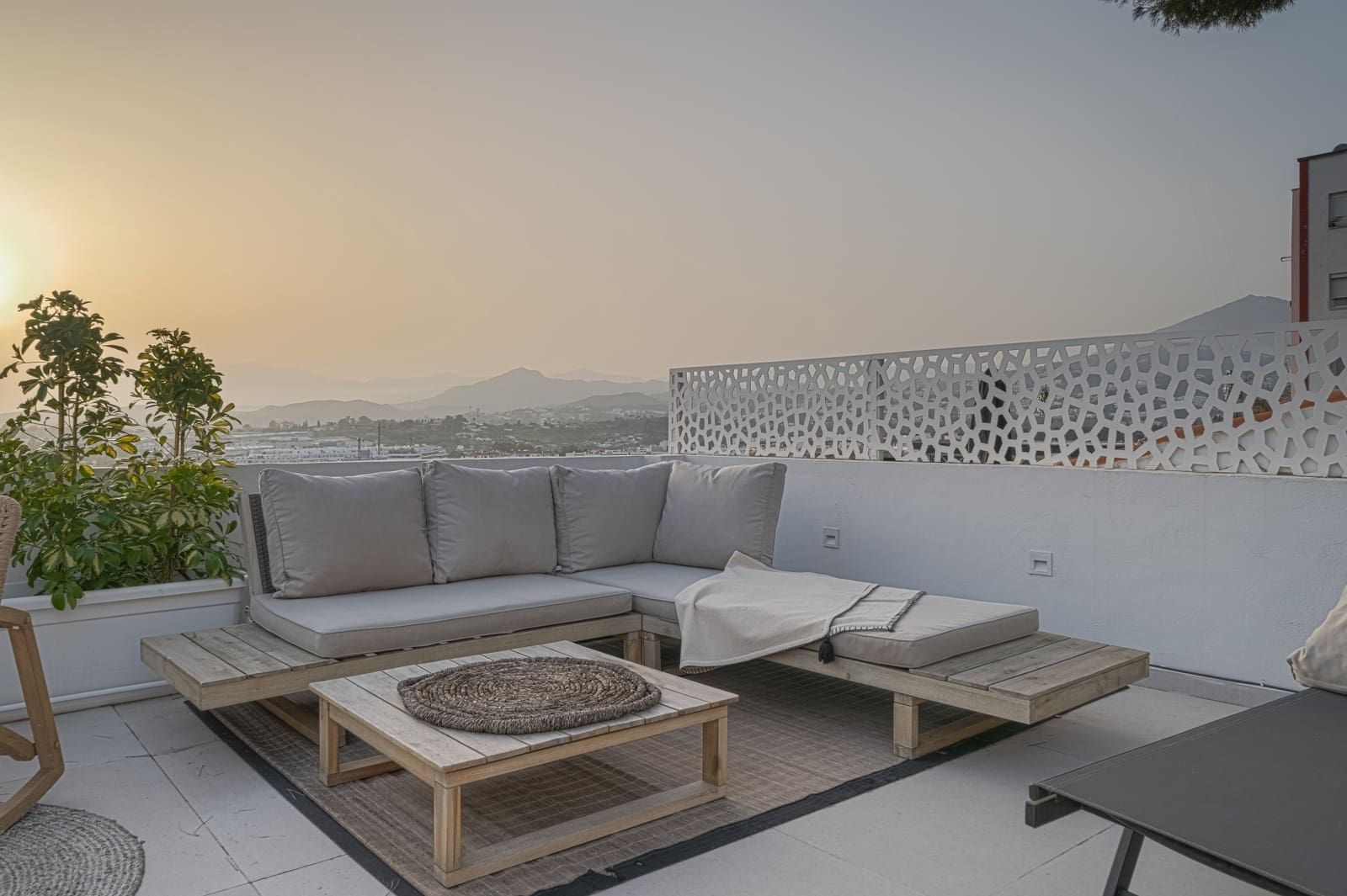 4 chambre Appartement à vendre à Marbella avec piscine garage - 699 000 € (Ref: 10002177)