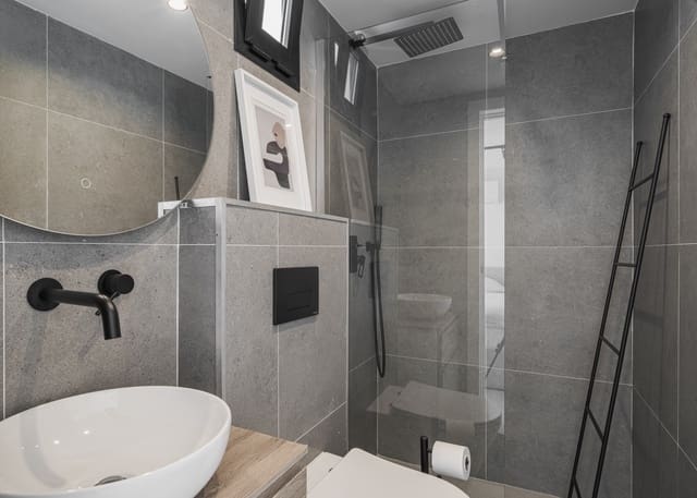 4 chambre Appartement à vendre à Marbella avec piscine garage - 699 000 € (Ref: 10002177)