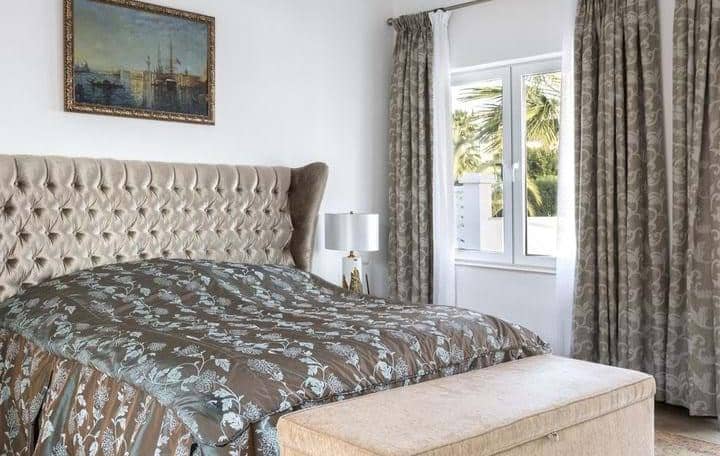 4 slaapkamer Villa te koop in Marbella met zwembad garage - € 1.700.000 (Ref: 10002178)