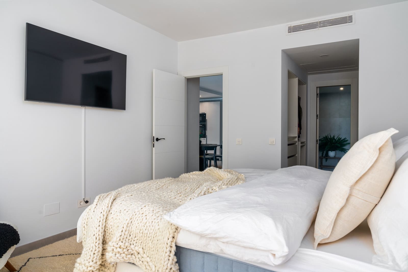 Apartamento de 3 habitaciones en Marbella en venta con piscina garaje - 699.000 € (Ref: 10002180)