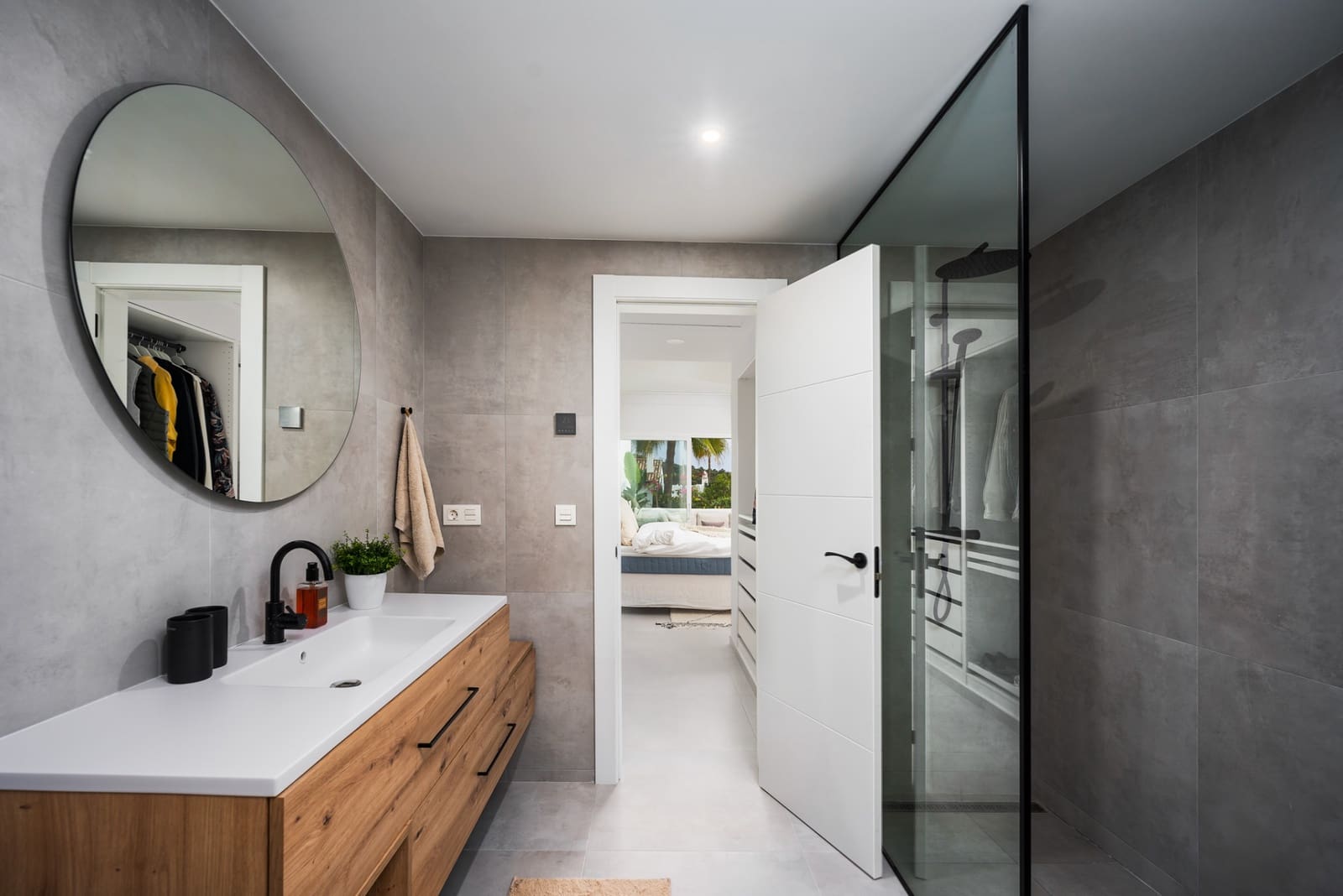 Apartamento de 3 habitaciones en Marbella en venta con piscina garaje - 699.000 € (Ref: 10002180)