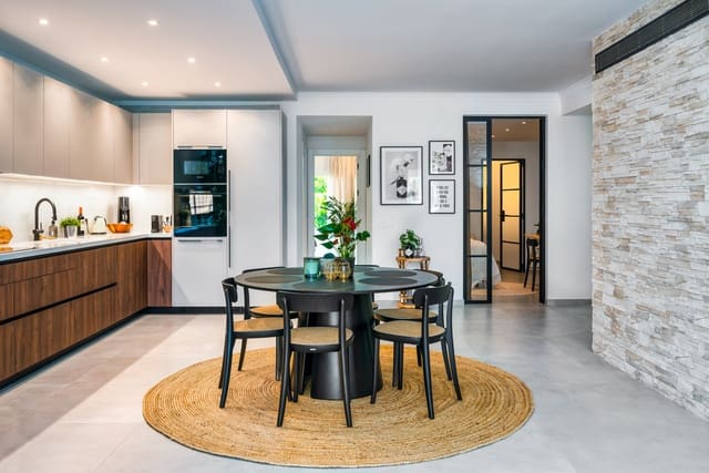 Apartamento de 3 habitaciones en Marbella en venta con piscina garaje - 699.000 € (Ref: 10002180)