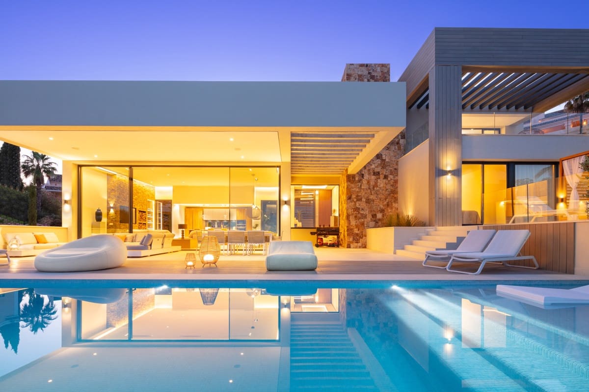5 slaapkamer Villa te koop in Marbella met zwembad garage - € 5.395.000 (Ref: 10002181)