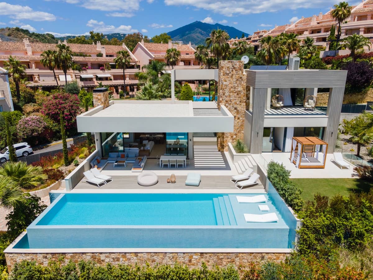 5 slaapkamer Villa te koop in Marbella met zwembad garage - € 5.395.000 (Ref: 10002181)