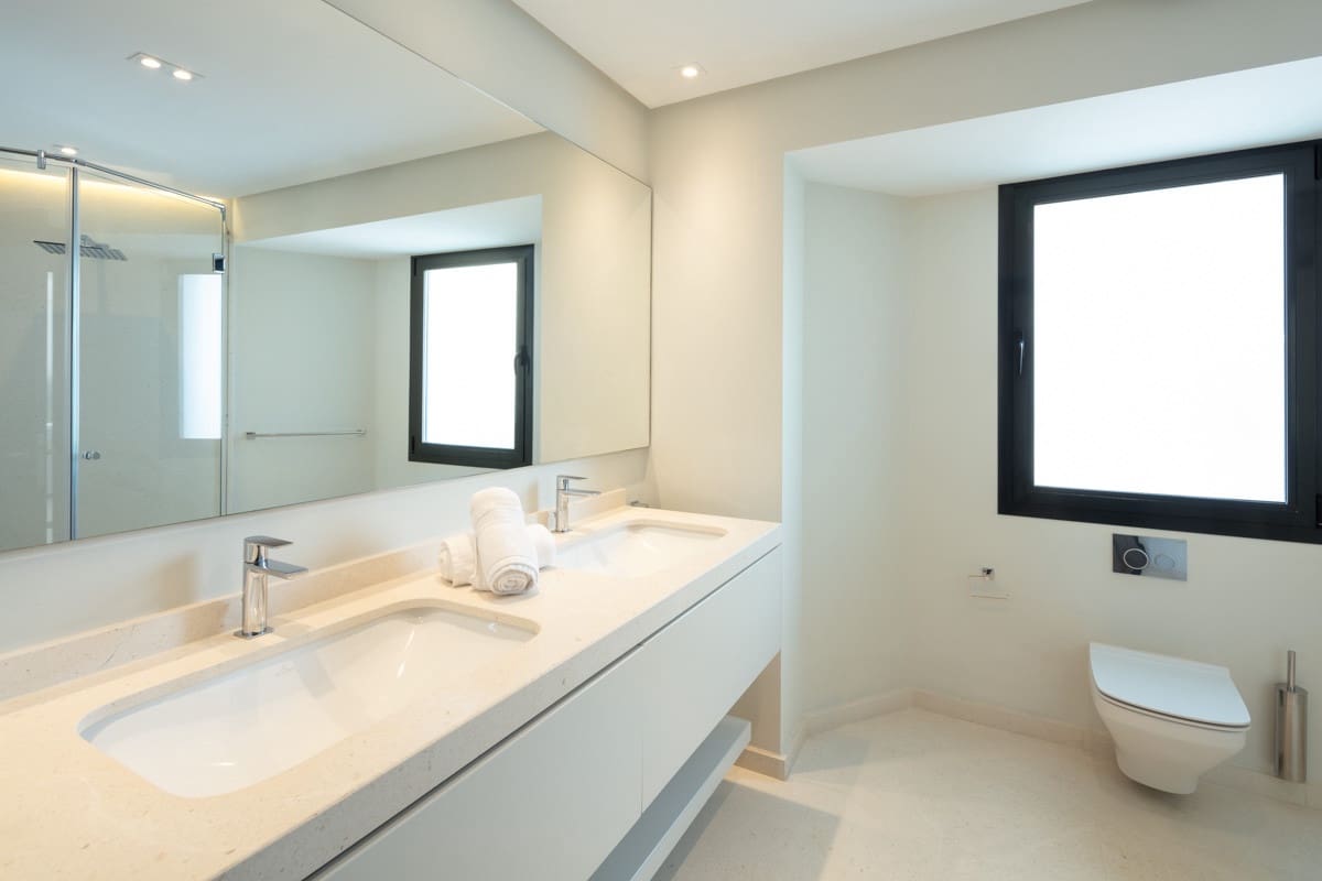 Chalet de 5 habitaciones en Marbella en venta con piscina garaje - 3.295.000 € (Ref: 10002183)