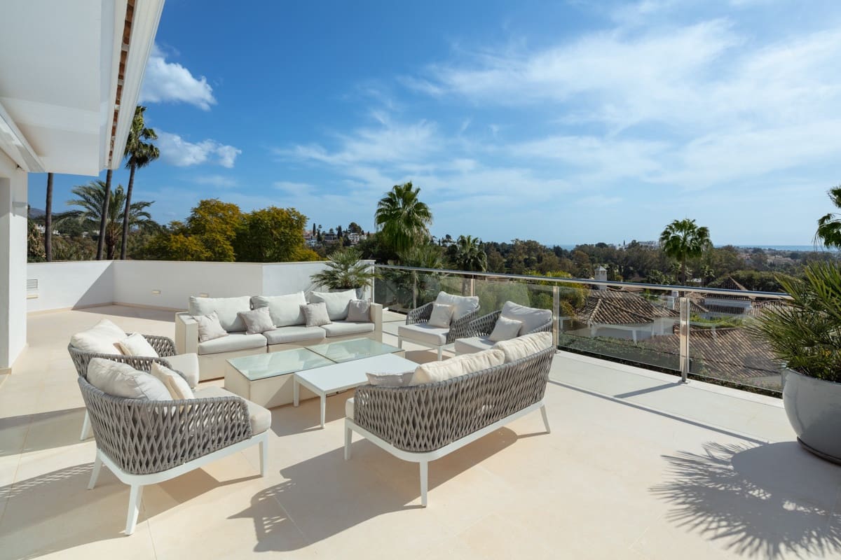 Chalet de 5 habitaciones en Marbella en venta con piscina garaje - 3.295.000 € (Ref: 10002183)