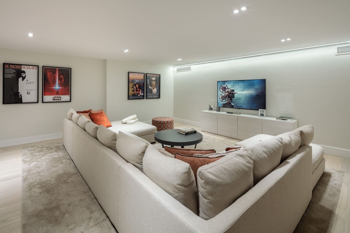 Chalet de 5 habitaciones en Marbella en venta con piscina garaje - 3.295.000 € (Ref: 10002183)