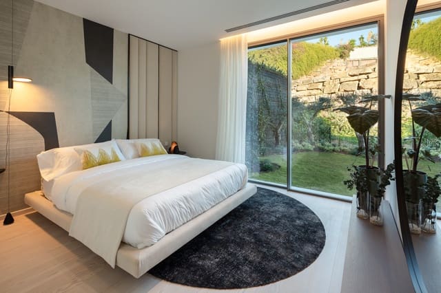 5 slaapkamer Villa te koop in Marbella met zwembad garage - € 8.950.000 (Ref: 10002190)