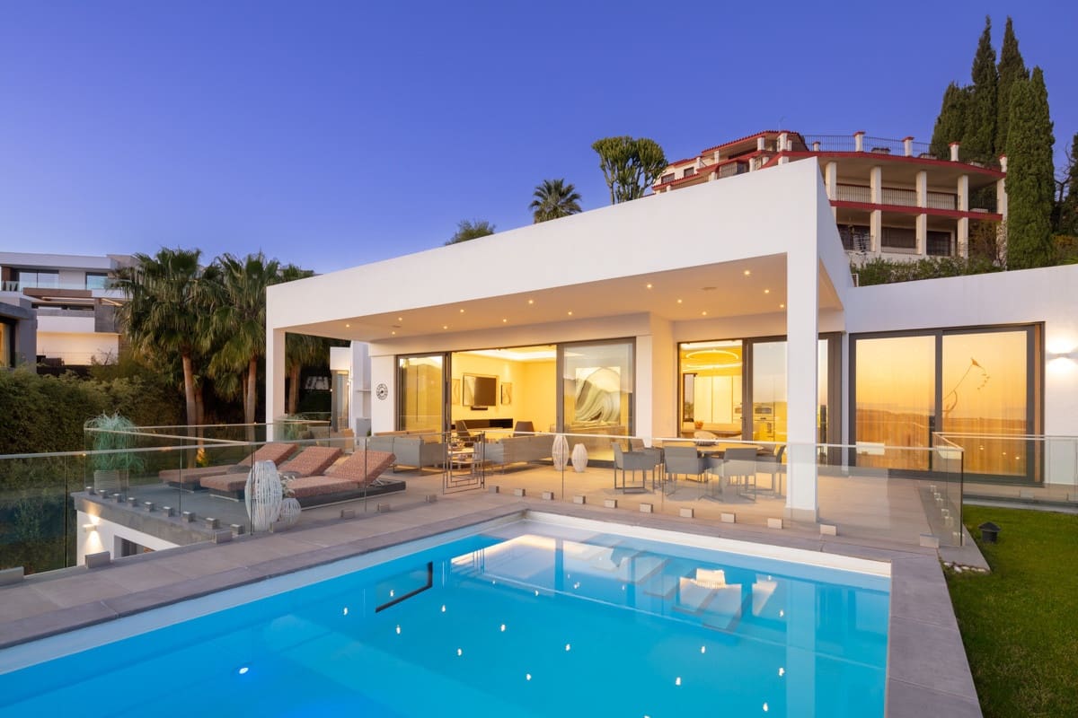 7 quarto Moradia para venda em Marbella com piscina garagem - 5 850 000 € (Ref: 10002191)
