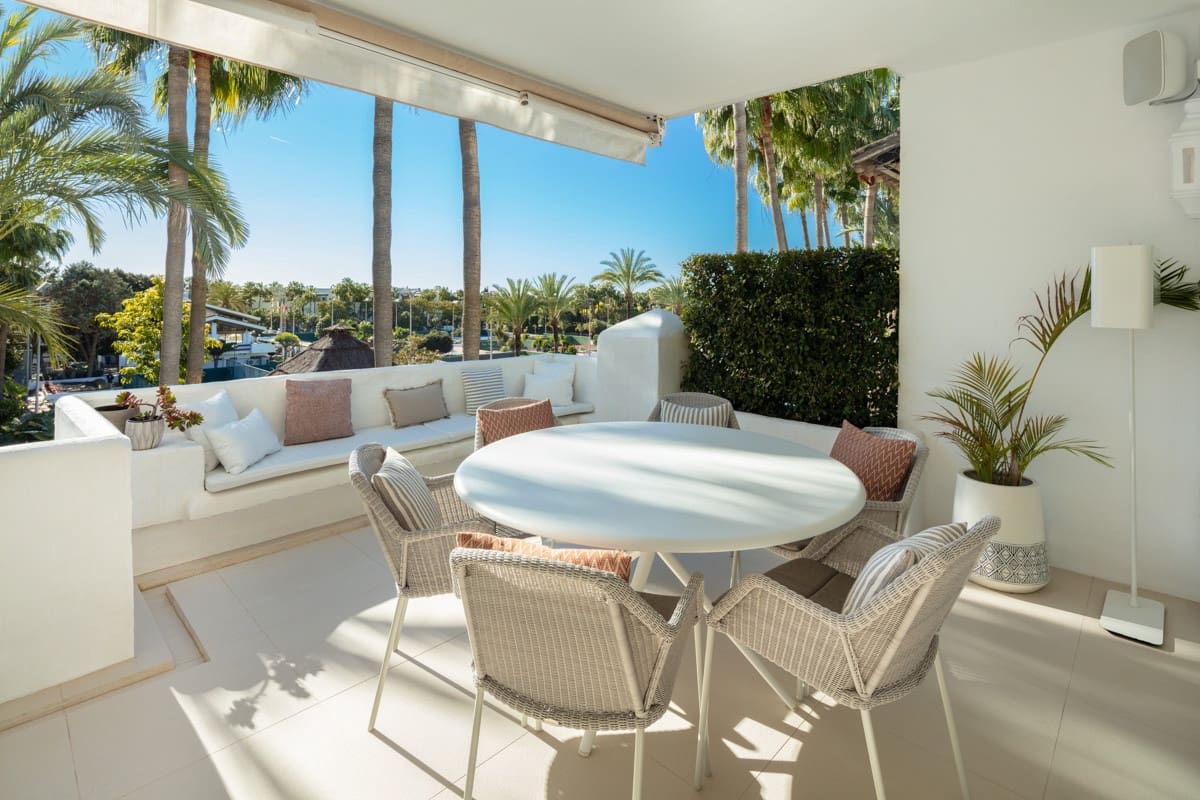 4 sypialnia Apartament na sprzedaż w Marbella z basenem garażem - 6 250 000 € (Ref: 10002192)