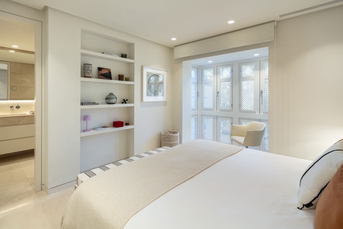 4 sypialnia Apartament na sprzedaż w Marbella z basenem garażem - 6 250 000 € (Ref: 10002192)