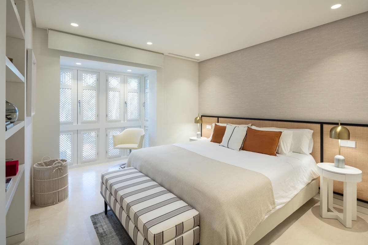 4 sypialnia Apartament na sprzedaż w Marbella z basenem garażem - 6 250 000 € (Ref: 10002192)