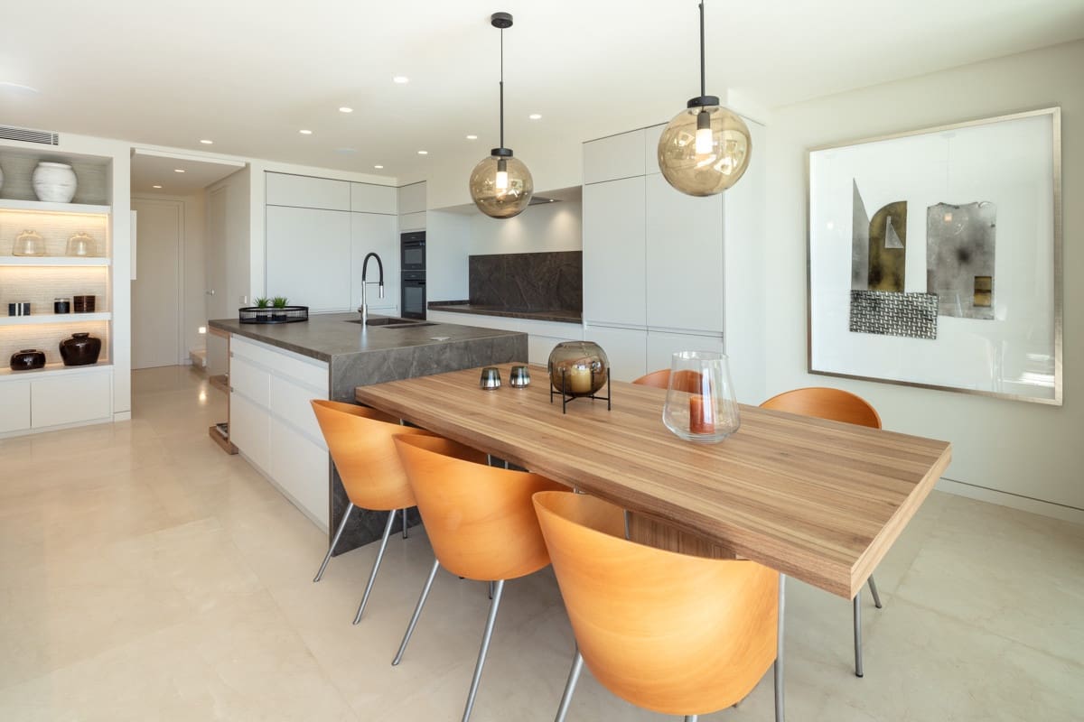 4 sypialnia Apartament na sprzedaż w Marbella z basenem garażem - 6 250 000 € (Ref: 10002192)