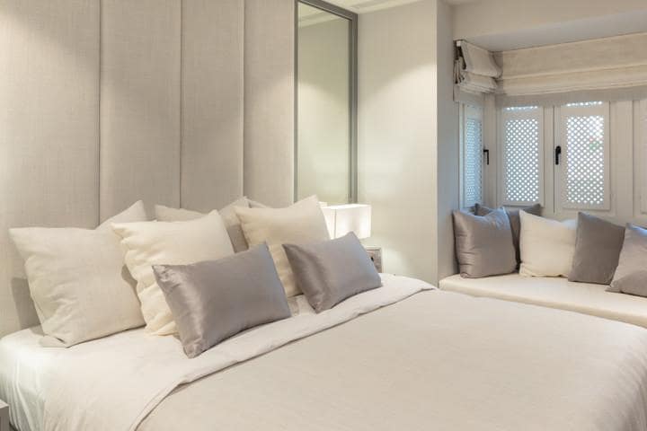 3 sypialnia Apartament na sprzedaż w Marbella z basenem garażem - 3 500 000 € (Ref: 10002195)