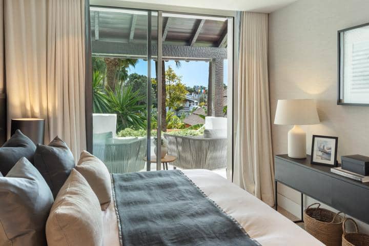 3 sypialnia Apartament na sprzedaż w Marbella z basenem garażem - 3 500 000 € (Ref: 10002195)