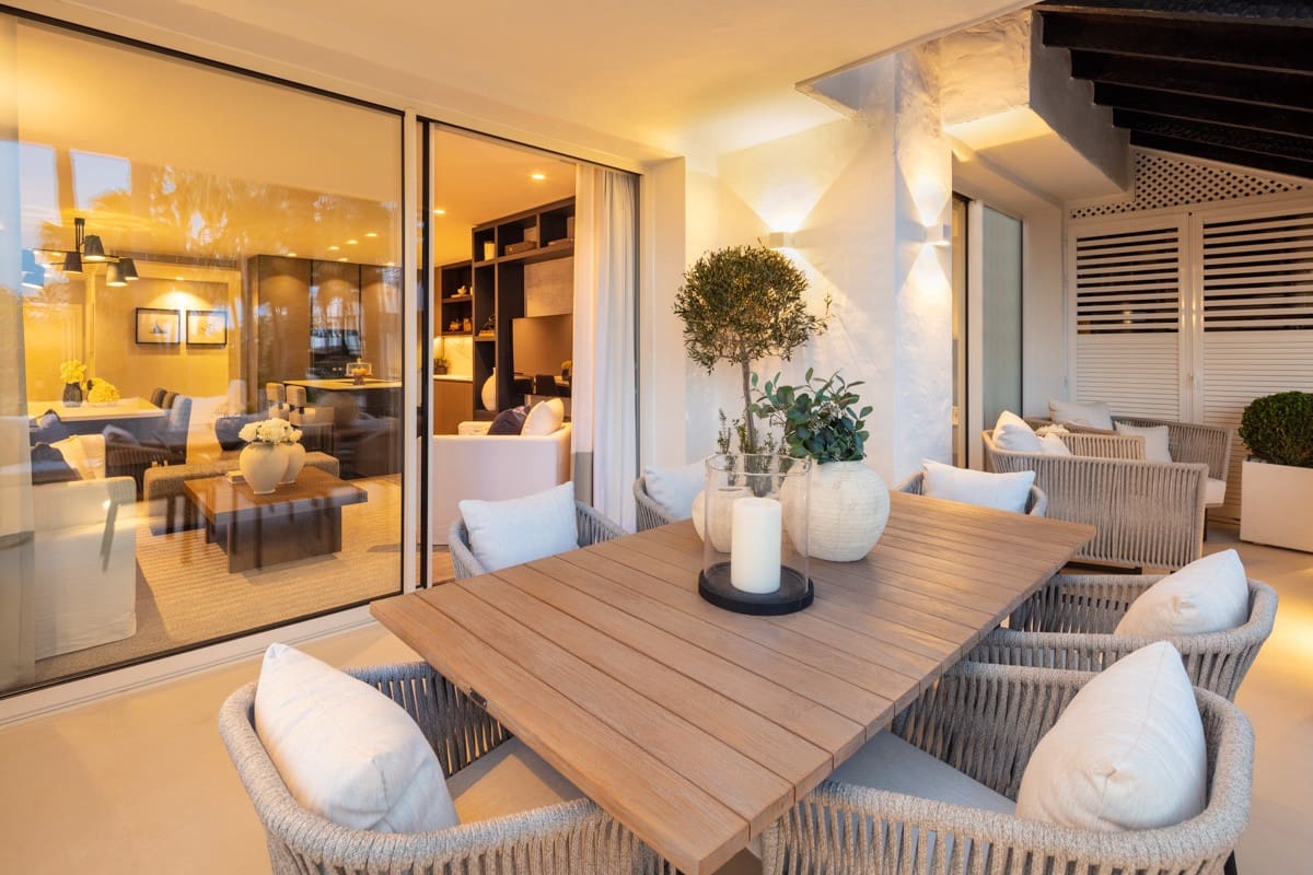 3 sypialnia Apartament na sprzedaż w Marbella z basenem garażem - 3 500 000 € (Ref: 10002195)