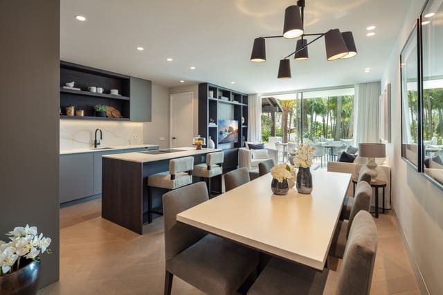 3 sypialnia Apartament na sprzedaż w Marbella z basenem garażem - 3 500 000 € (Ref: 10002195)